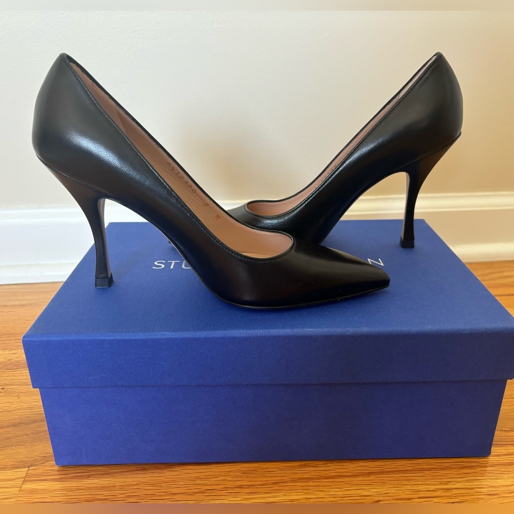Stuart Weizmann brand new pumps! Sz 6